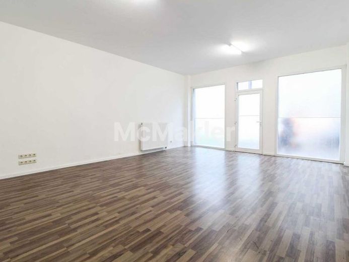 Innenstadt-Investment in Blomberg: Wohn- und Geschäftshaus mit 5 Stellplätzen und Potenzial – Foto 1