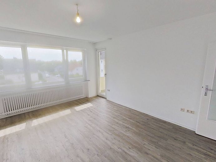 Ideale per famiglie e coppie: confortevole appartamento di 3 locali con loggia e molto spazio contenitivo – Ansicht I: Wohnzimmer