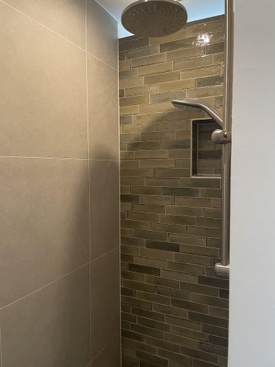 Dusche EG