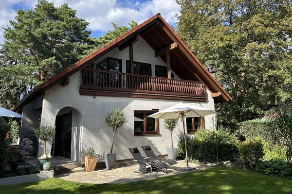 Moderna casa unifamiliare su terreno da sogno