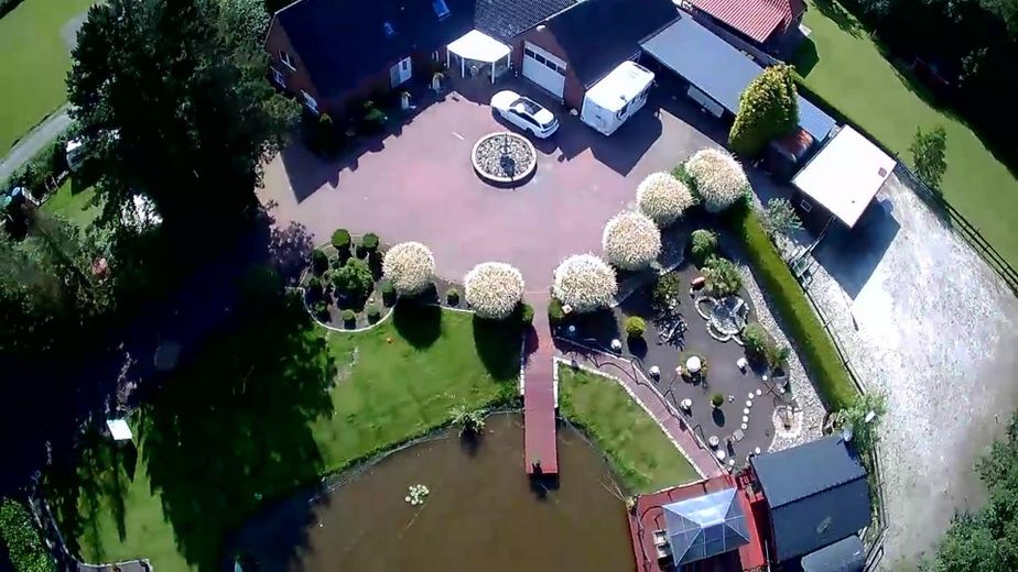 Exclusive detached house near Norddeich with pool, sauna, horse keeping – Drohnenansicht