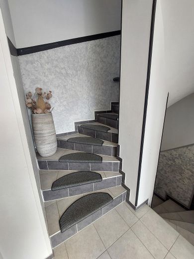 Casa unifamiliare con veranda invernale ;terrazza; giardino e garage.  !!(prezzo trattabile) – Foto 12
