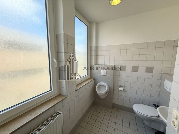 ATIK: Moderne Arbeitsplätze mit attraktiver P-L-Verhältnis - provisionsfrei – WC