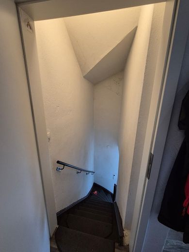 Casa para 2 familias en una zona tranquila – Foto 16