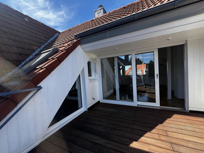 Charmante lichtdurchflutete  Eigentumswohnung mit Dachterrasse in Südlage – Dachterrasse - Südseite