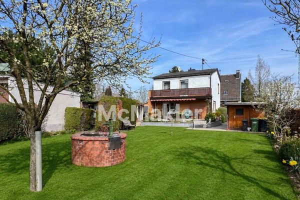 ERBBAURECHT: Sanierungsbedürftiges EFH mit schönem Garten in beliebter Lage von St. Augustin