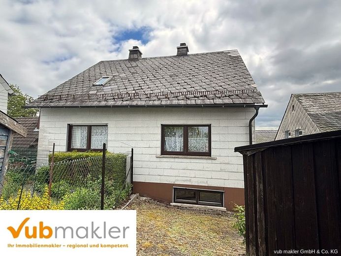 Zweifamilienhaus mit Renovierungsbedarf in ruhiger Lage von Bernstein – VUB0002461-1