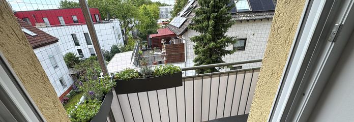 Vollklimatisierte 4-Zimmer-Altbau-Wohnung - kernsaniert mit top Innenausstattung – Balkon