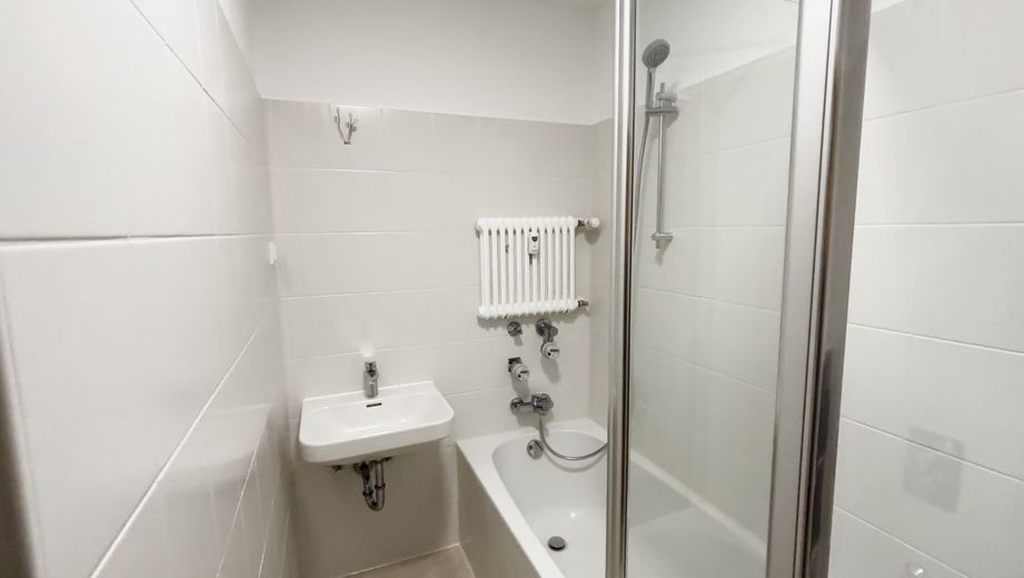 3-Zi-ETW mit 84 m² in Bamberg möbliert - attraktiv für Kapitalanleger & Eigennutzer - 6,4% Rendite – Bad
