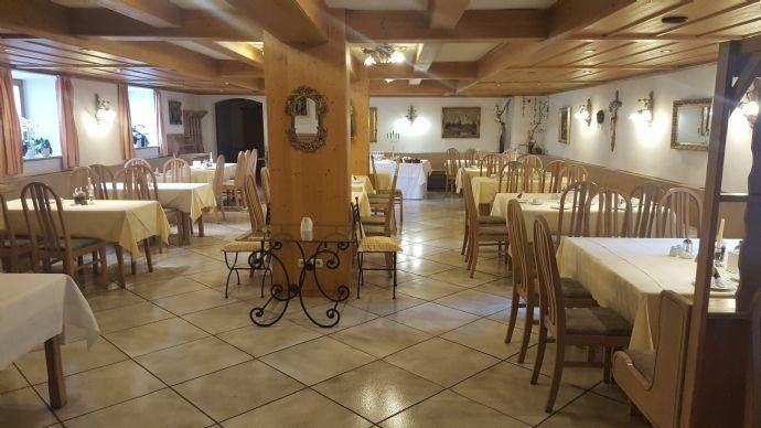 Pensión de 19 habitaciones, posada, cervecería al aire libre y vivienda del operador, conversión de «uso comercial a residencial» – Foto 18