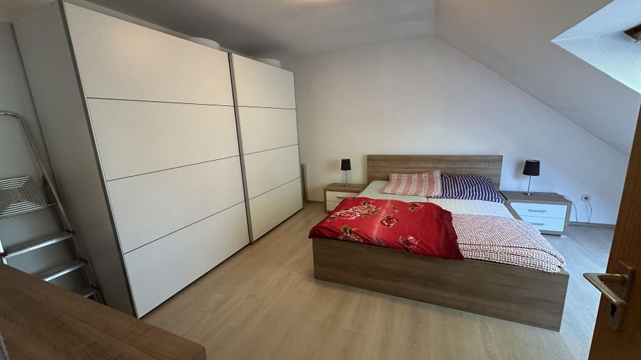 Helle Wohnung im grünen in einem 3 Familienhaus – फोटो 22