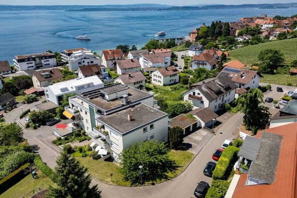 Esclusivo appartamento di 3 locali con vista sul lago e garage, edificio completamente ristrutturato – libero!