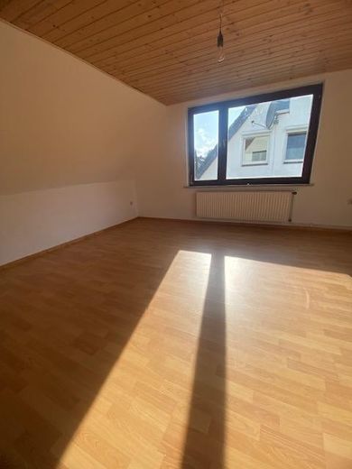 Wohnzimmer (Laminatboden)