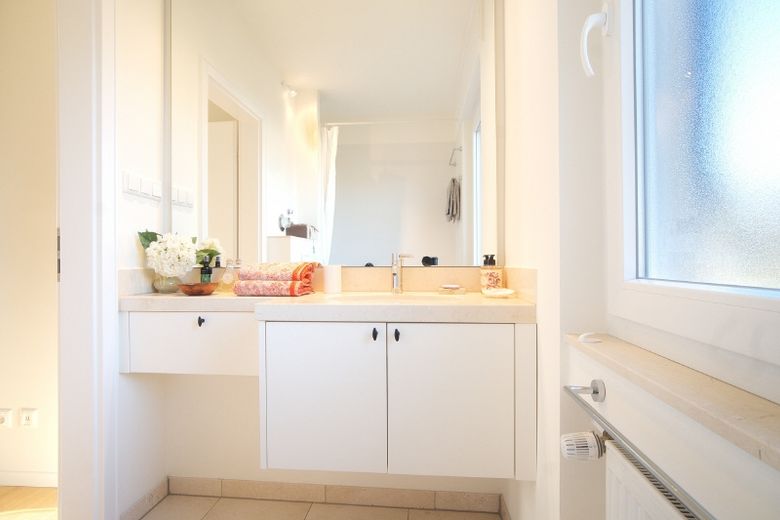 Tam donanımlı daire, geniş balkon ve güzel manzaraya sahip, cazip bir konut bölgesinde, iyi park imkânları, eski şehre yürüme mesafesinde – aff8201f0ce9adc50e895dd04a6f47d56d39668a.jpg