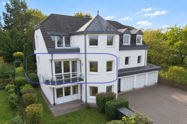 3-Zimmer-Gartenwohnung mit Balkon, Terrasse, Fernblick und Garage