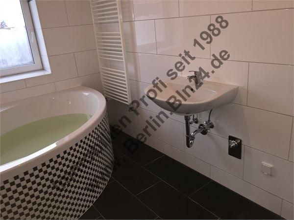 Dachgeschoss -Wohnung - Bruttokaltmiete – 11.2.15 008