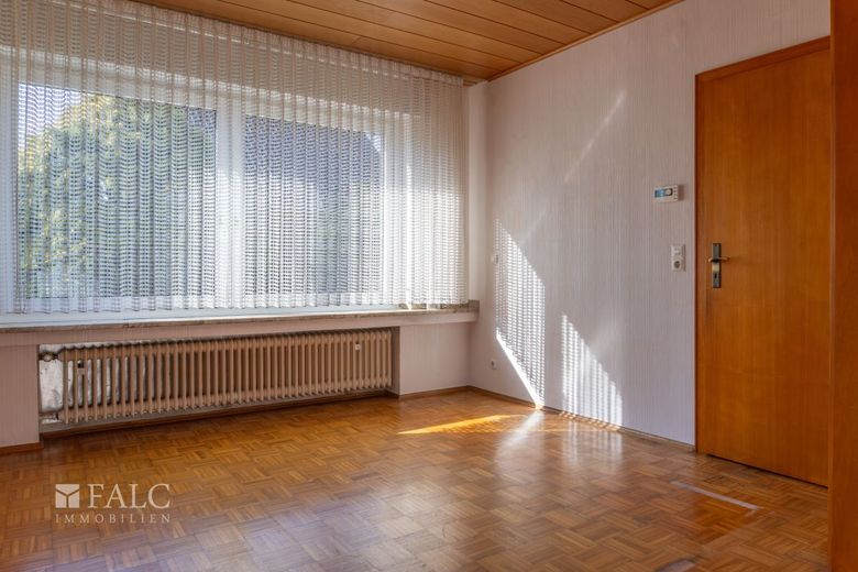Freistehendes Einfamilienhaus mit Anbaupotenzial in ruhiger Randlage – Esszimmer