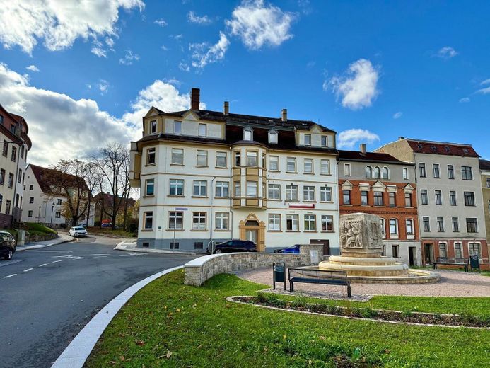 3-Raum DG-Wohnung mit neuer Einkauküche in Meerane - Erstbezug hochwertig saniert – Außenansicht Objekt