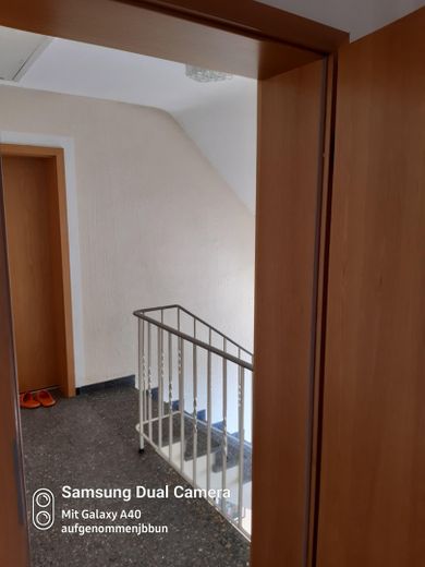 Светлая и тихая квартира на мансардном этаже без комиссии маклера – Treppenhaus