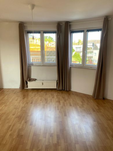 Commission-free in Bonn: 4 apartments, 4 underground parking spaces and one vacant unit – Foto 4