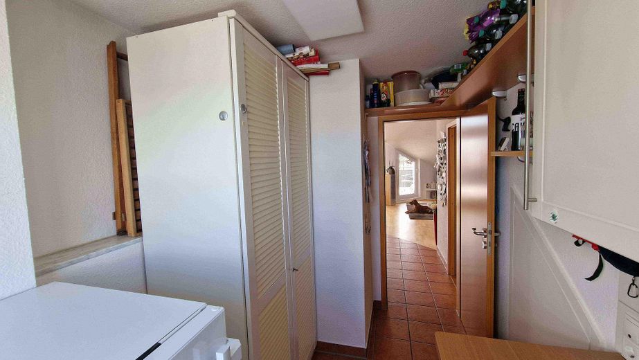 Gepflegte 3 1/2-Zimmer-DG-Wohnung mit gehobener Ausstattung und EBK in Rutesheim - provisionsfrei! – HWR