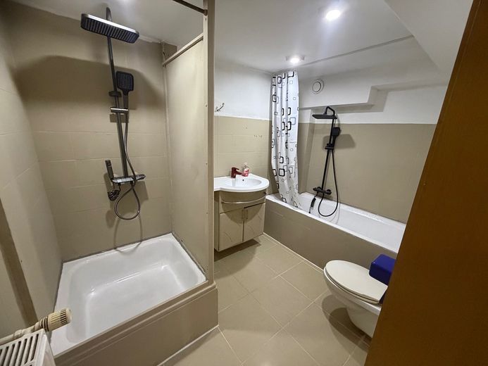 VIVIENDA DE 3 HABITACIONES CON COCINA, BAÑO Y PASILLO CERCA DEL AEROPUERTO DE HAHN – Foto 3