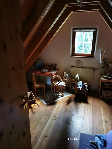 Kinder- / Arbeitszimmer