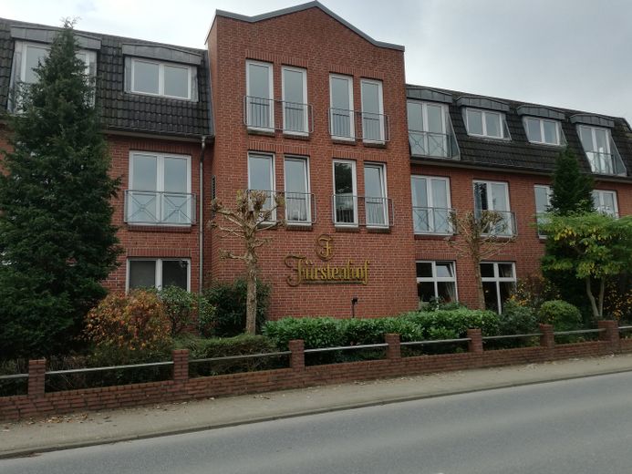 Friseursalon Friseurladen Kosmetikladen Fußpflege Henstedt Ulzburg – Foto 9