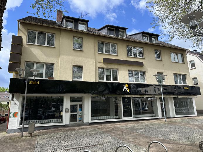 Großzügiges Wohnen in Bochum-Gerthe – Ideal für Familien – Straßenansicht