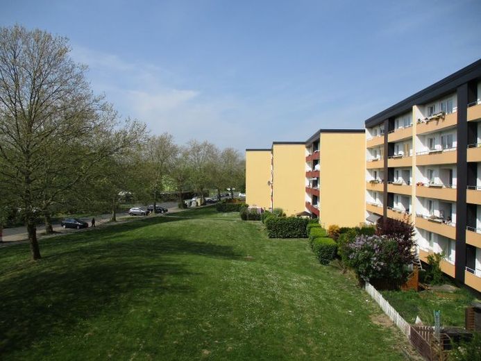 Helle 3-Zimmer-Maisonette-Wohnung mit Balkon* – Foto 1
