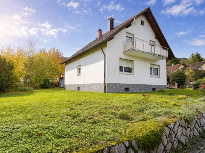 Altbau! Sanierung zum KFW - Effizenzhaus ! ab monatlicher Gesamtrate von ca. 2000 €! – Foto 1