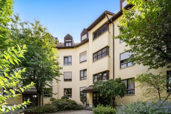 *KÄUFER-PROVISIONSFREI*: Freie 2-ZKB-Wohnung mit EBK, Balkon und TG in A-Lechhausen