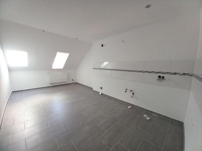 großzügige, frisch sanierte 5-Zimmer Wohnung am Markt, Werdau – Foto 1