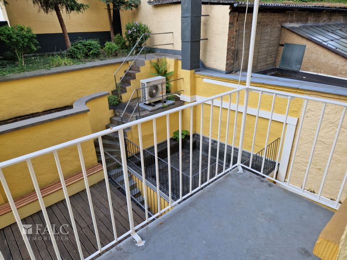 Balkon mit Hof