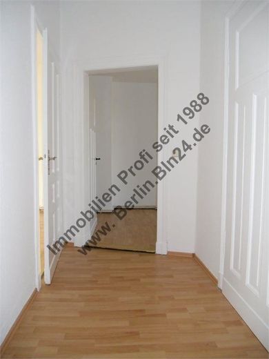 Halle - 3er WG tauglich - Bruttomiete - Wohnung Miete – Flur (2)