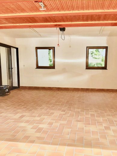 Doppelgarage direkter Zugang 