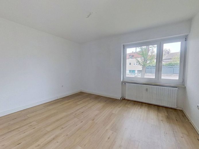 Moderne 3-Zimmer-Erdgeschosswohnung mit TERRASSE in Roding – Ansicht I: Schlafzimmer II