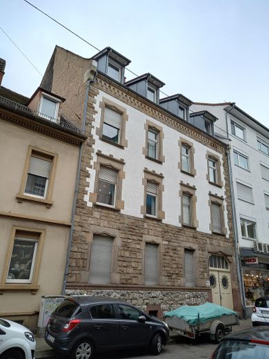 KA-West  2 ZKB , ohne Provision, frei 1.9.26 – Strassen Ansicht -  Nuits Str6