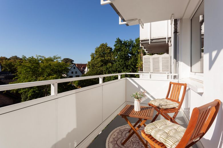 Abitare nella valle dell’Hexbach: trilocale ristrutturato con balcone esposto a sud e ascensore – Sonnenbalkon