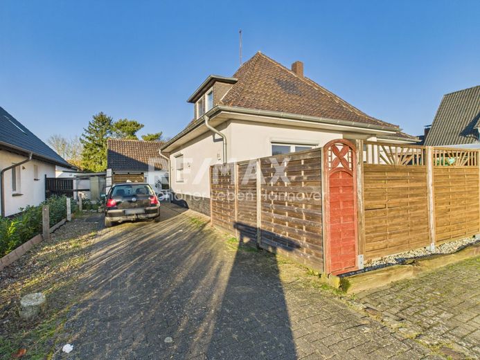 5 auf einen Streich - Mehrfamilienhaus, 5 Wohnungen mal etwas individueller – Zufahrt hintere 3 Wohnungen