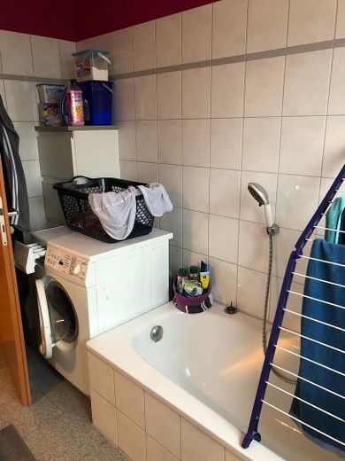 Ansprechende 3 Zimmer Wohnung mit sonniger Terrasse in Wettbergen – Foto 3