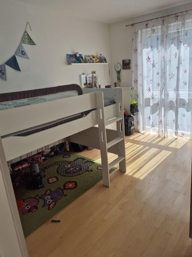 Sonnige Doppelhaushälfte in Ettlingen – Kinderzimmer 2 - 1.OG