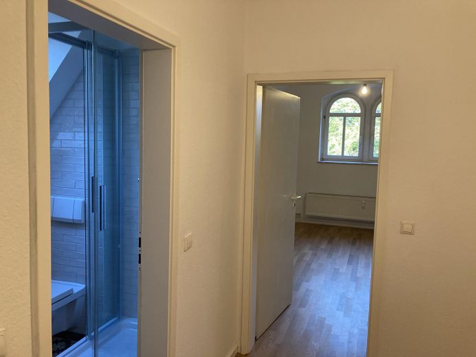 Schöne 1-Zimmer Dachgeschosswohnung in denkmalgeschützter Villa in zentraler Lage von Radebeul – Foto 11