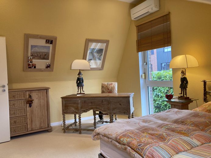 Schlafzimmer OG II