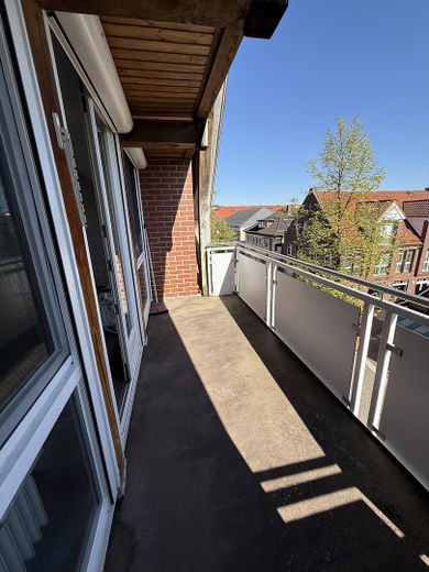 Exklusive Penthousewohnung mit Dachterrasse in bester Innenstadtlage von Rotenburg (Wümme) – Balkon