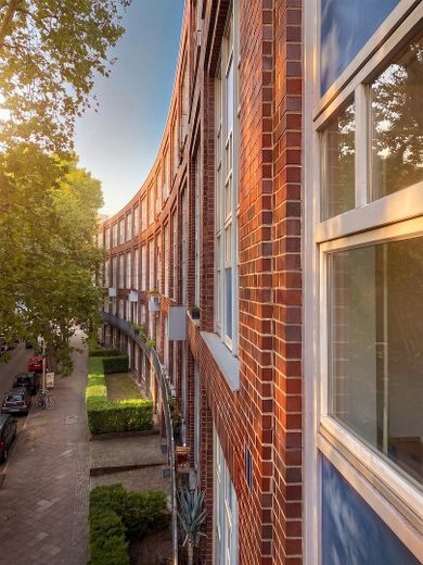 Potsdamer Platz – Lichte Maisonette am Park: Bezugsfrei, Provisionsfrei! – Abendblick vom Balkon zum Park