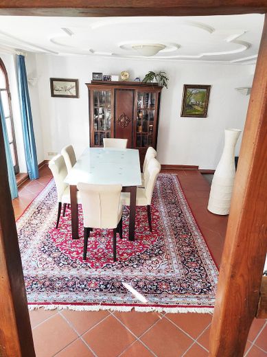Großzügige ETW in Baden-Baden-Sandweier mit mediterranem Flair, zentral und ruhig gelegen. – Esszimmer