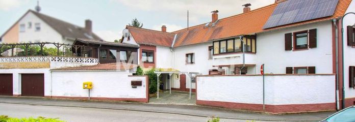 Viel Platz für Generationen – Charmantes Familienhaus mit Dachterrasse & Wintergarten in Ober-Mörlen