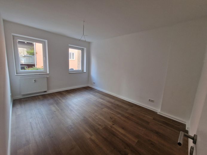 Well-kept 2-room apartment with daylight bathroom in Nuremberg – Foto 1