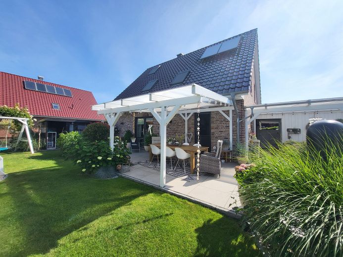 Traumhaftes Zuhause für die ganze Familie – Hochwertiges EFH im Apfelgarten mit Pool & Gartenoase – Фотографія 4